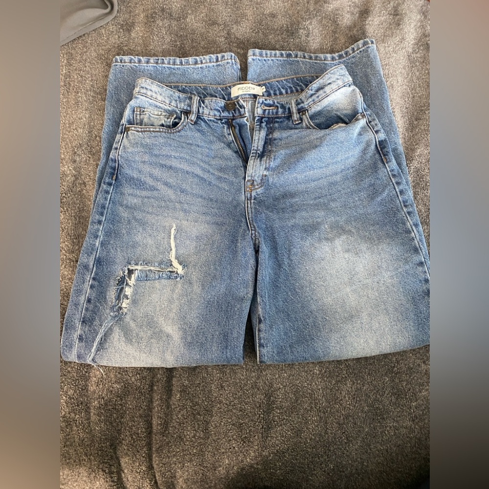 Hidden Relaxed Fit Blue Jeans with Faded Wash 29
